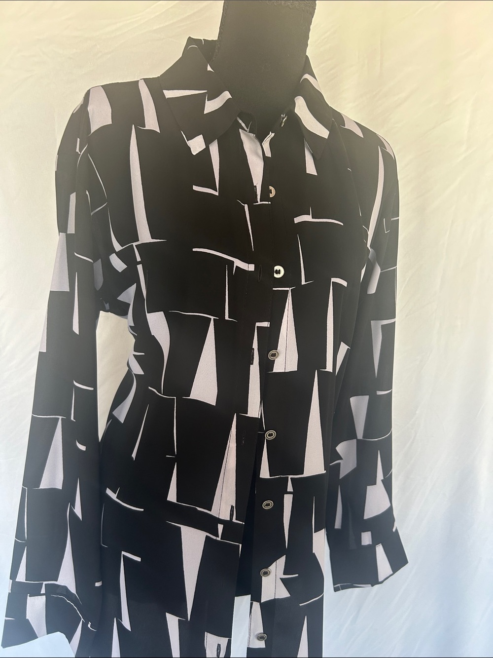 Investments Black and White Geometric Print Button-Down Shirt